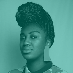 Amélie Ebongué - LinkedIn Expert - Round